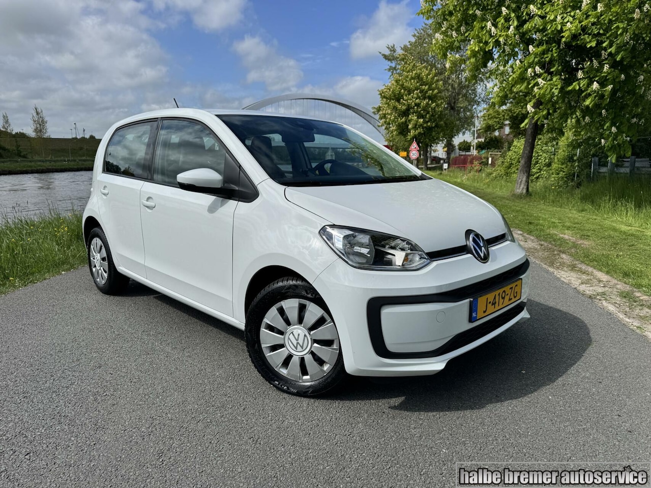 Volkswagen Up! - 1.0 BMT move up! |Airco|Bluetooth - AutoWereld.nl