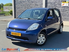 Daihatsu Sirion 2 - 1.0-12V Trend // Airco // Inruil verkregen // Lees advertentie // Rijd schakelt goed