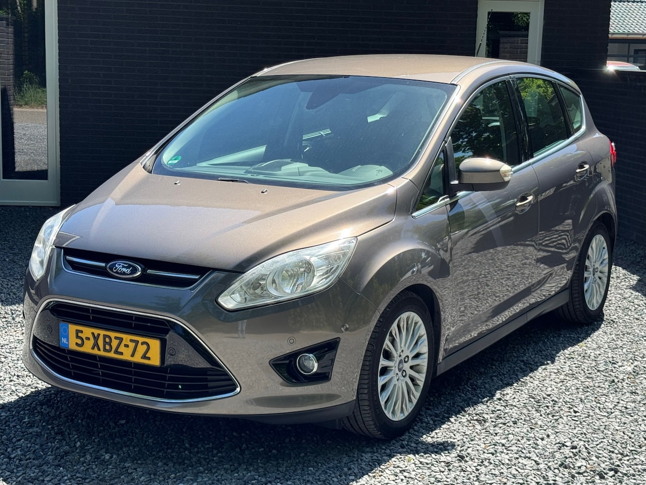 Ford C-Max - 1.0 TITANIUM 125PK Camera Navigatie Nieuwe Distributie Trekhaak sportvelgen - AutoWereld.nl