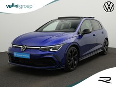 Volkswagen Golf - R-Line 1.5 eTSI 150 pk DSG | Panoramadak | Adaptief onderstel | IQ Light | Stuur-/stoelver