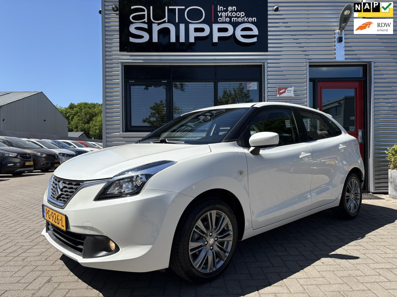 Suzuki Baleno - 1.2 Exclusive -PARELMOER WIT-AIRCO-STOELVERWARMING-XENON-LICHTMETALEN VELGEN-ORIGINEEL NED - AutoWereld.nl