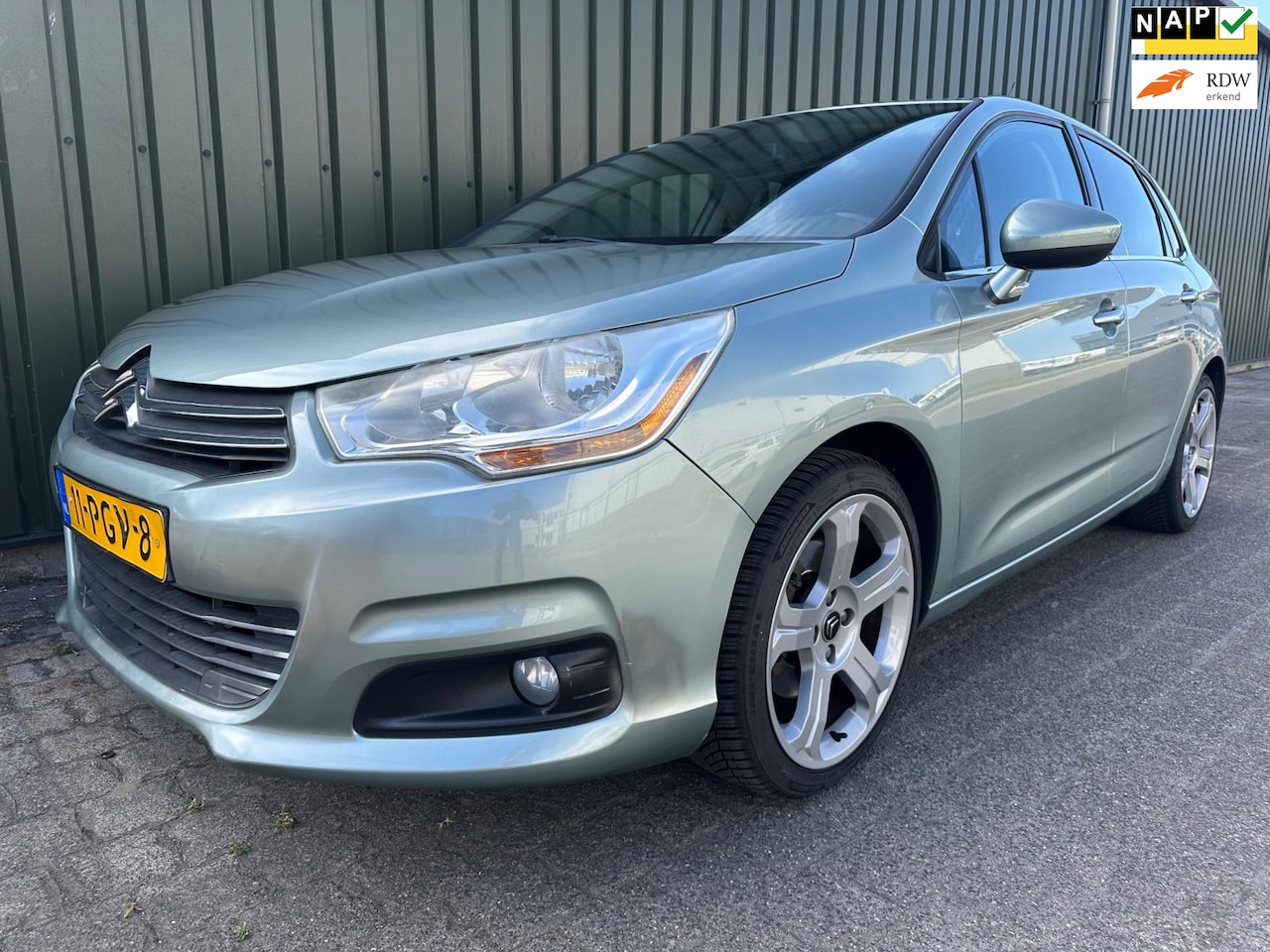 Citroën C4 - 1.6 THP Tendance EGS Automaat met Nieuwe APK - AutoWereld.nl