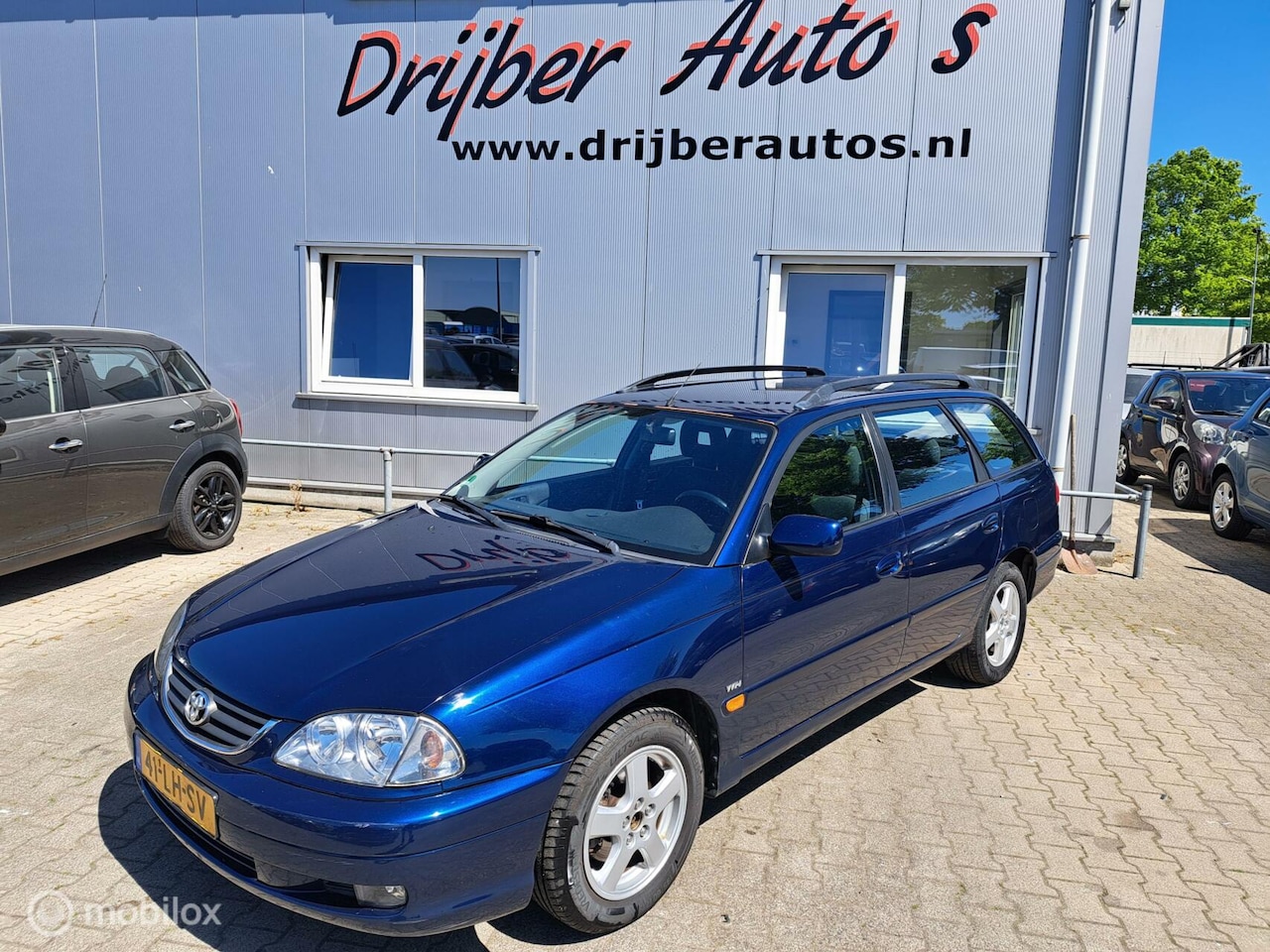 Toyota Avensis Wagon - 1.8-16V Executive 1.8-16V Executive - AutoWereld.nl
