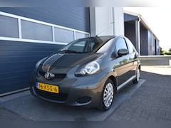 Toyota Aygo - 1.0-12V Aspiration Green