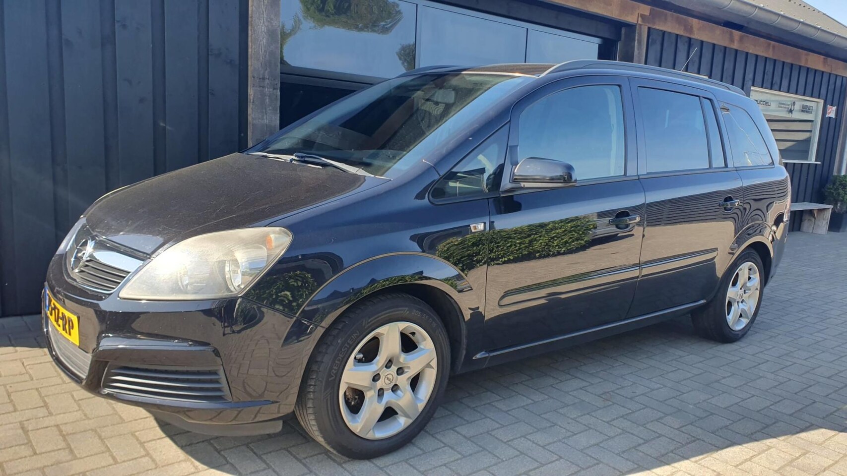 Opel Zafira - 1.8 Enjoy *VERSNELLINKSBAK SCHADE* - AutoWereld.nl