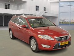Ford Mondeo Wagon - 2.0-16V Ghia/NAVI/PSENSOR/LEDER/STOELVERW/BOEKJES/TOPSTAAT