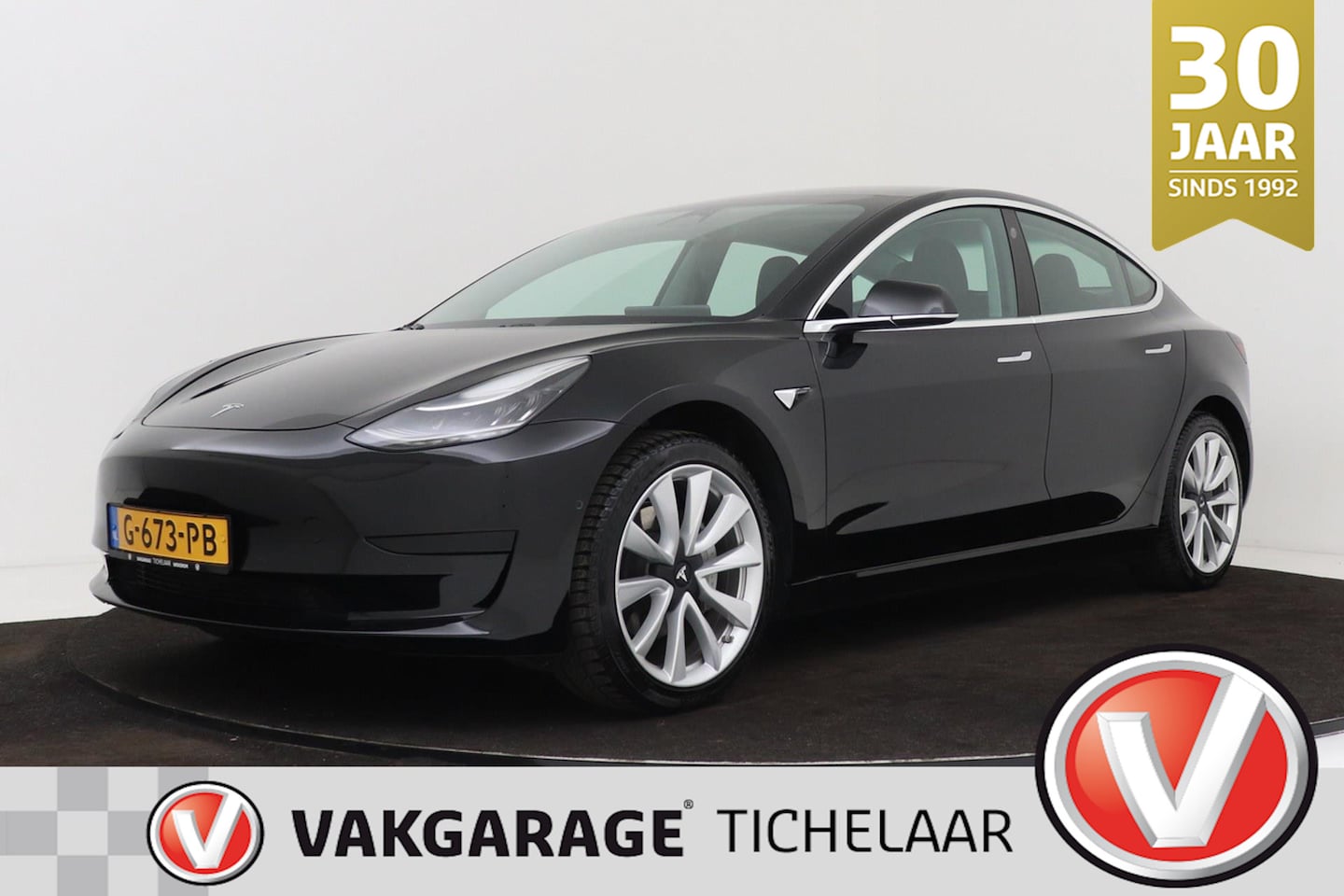 Tesla Model 3 - Standard RWD Plus 60 kWh | Trekhaak | Panoramadak | Org NL | 65.000 KM | - AutoWereld.nl