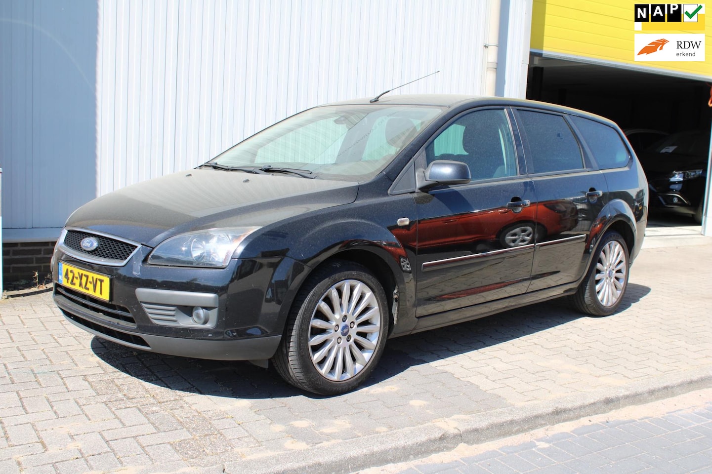 Ford Focus Wagon - 1.8-16V Trend Flexifuel Climate Control - AutoWereld.nl