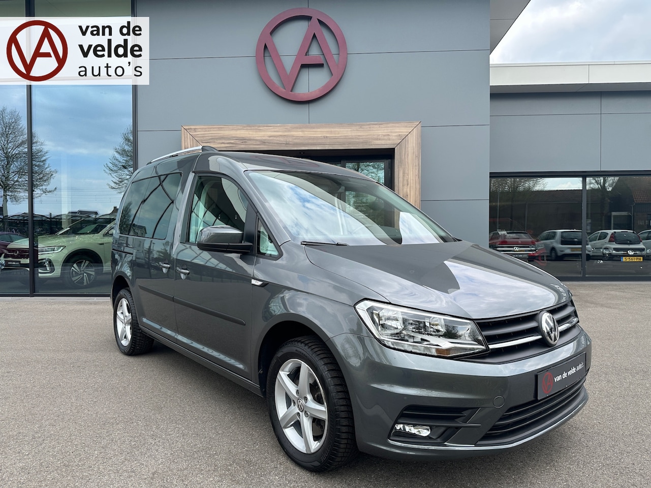 Volkswagen Caddy - 1.4 TSI 131pk Trendline 5-persoons | Trekhaak | Adapt. Cruise | Carplay | Rijklaar incl. 1 - AutoWereld.nl