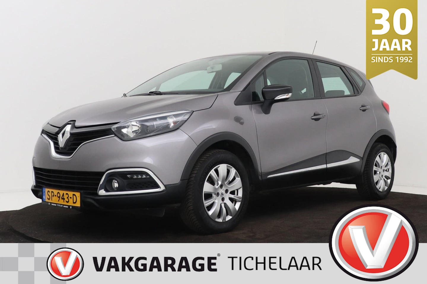 Renault Captur - 0.9 TCe Limited | Trekhaak | Bluetooth | Airco | 16" Velgen | - AutoWereld.nl