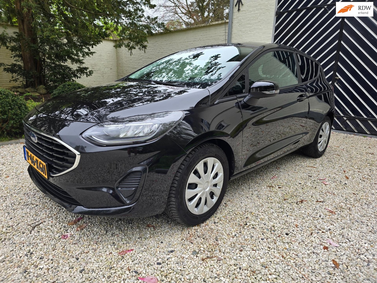 Ford Fiesta - 1.0 Ecoboost Hybrid 92KW 2022 Zwart - AutoWereld.nl