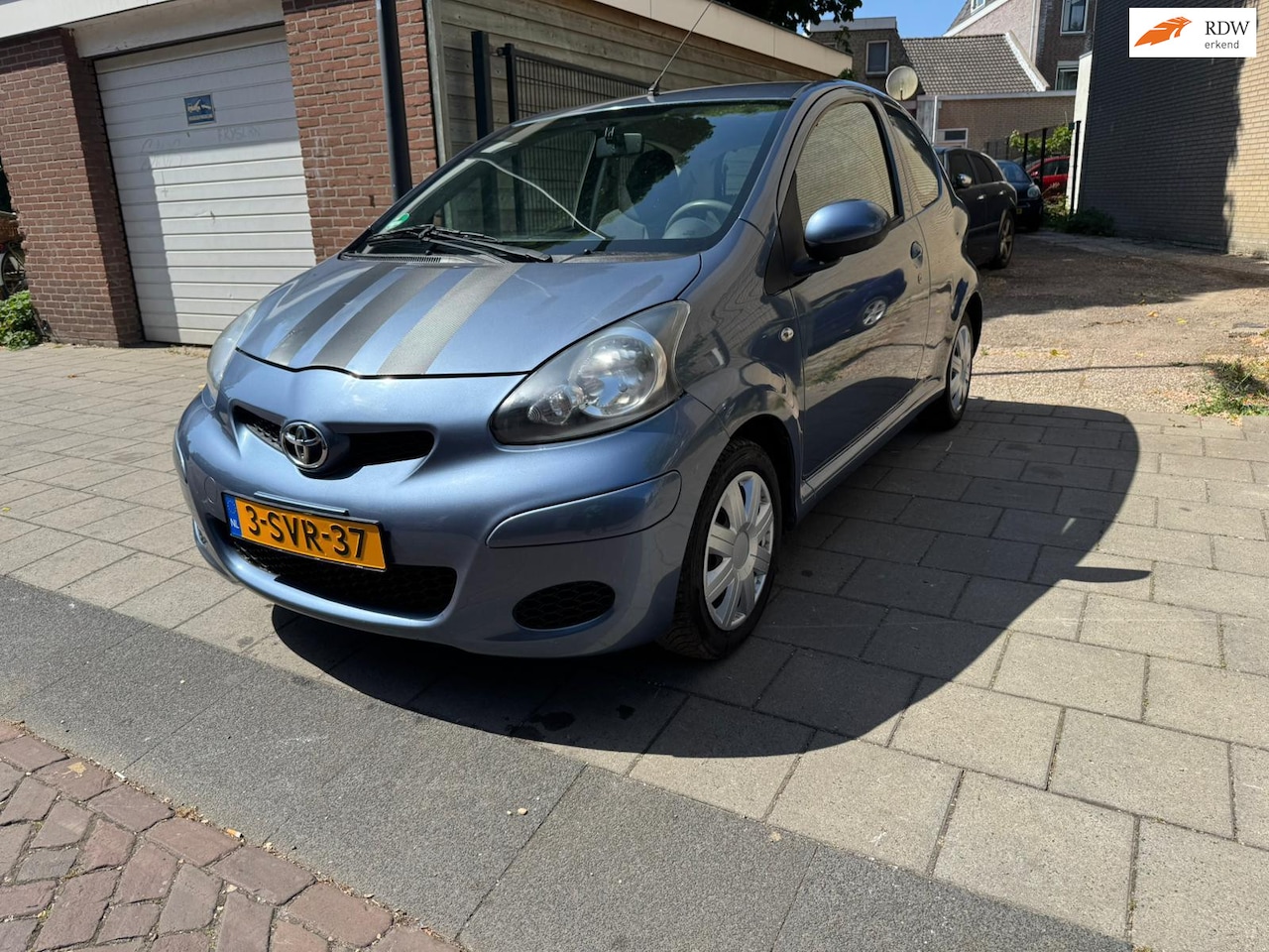Toyota Aygo - 1.0-12V Benzine Handgeschakeld 3-deurs rijdt schakelt top! - AutoWereld.nl
