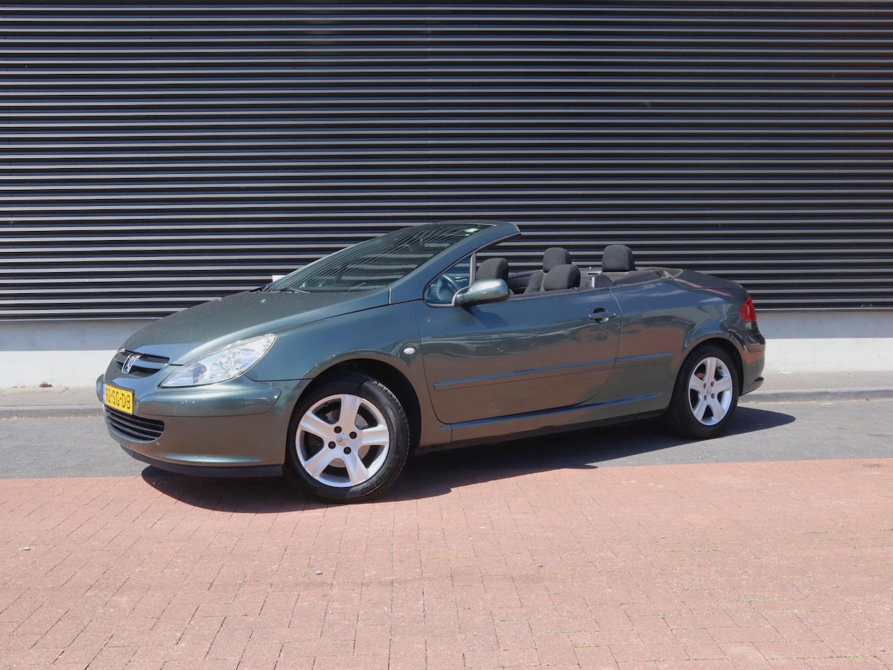 Peugeot 307 CC - 2.0-16V | Clima | Cruise | - AutoWereld.nl
