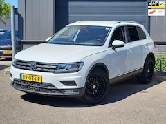 Volkswagen Tiguan - 1.4 TSI Comfortline Business