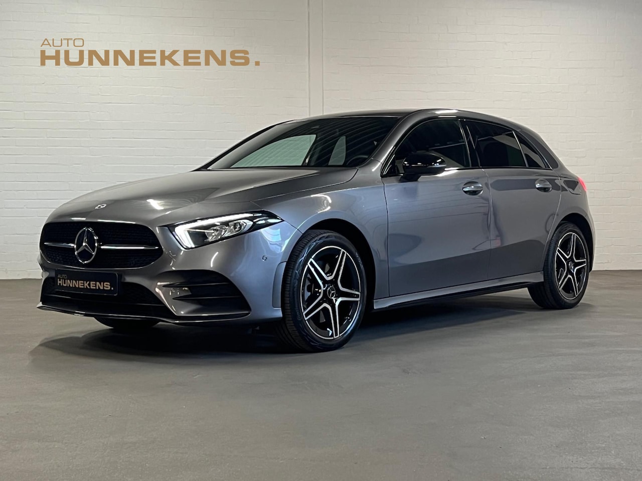 Mercedes-Benz A-klasse - A250 e AMG-Line Wide Screen | Sfeerverlichting| - AutoWereld.nl