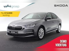 Skoda Octavia - First Edition 1.5 TSI m-HEV 85 kW / 115 pk Automaat | Adaptive Cruise control | Lane assis