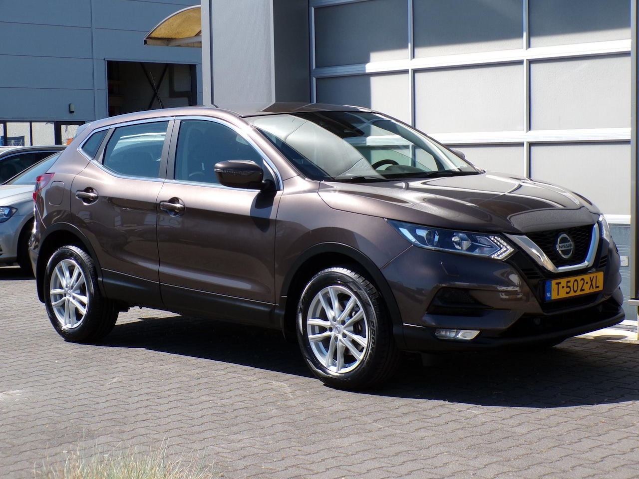 Nissan Qashqai - 1.3 DIG-T Business Edition Camera/Clima/Stoelverw/Trekhaak!! - AutoWereld.nl