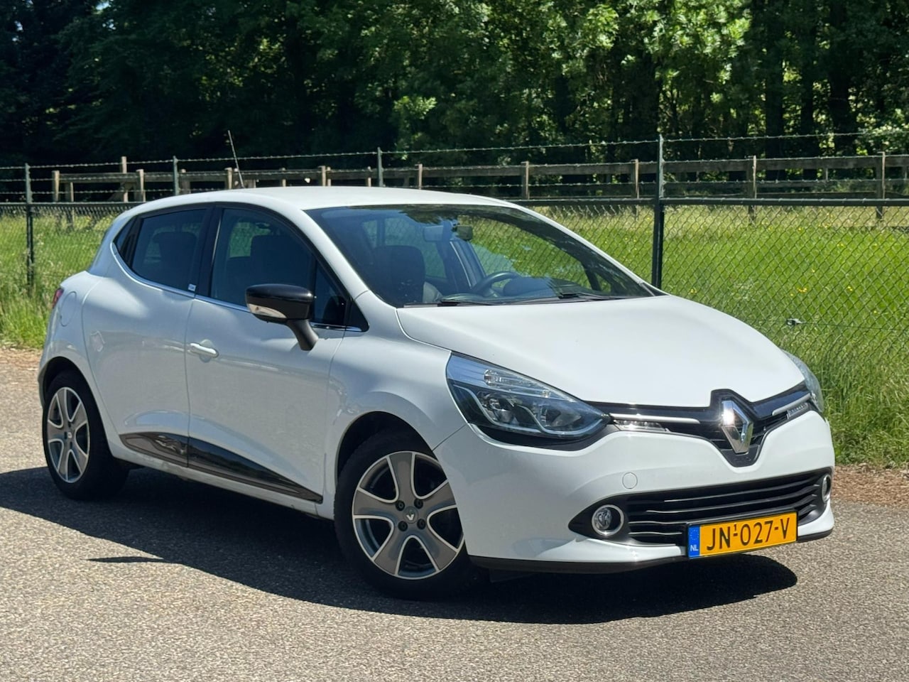 Renault Clio - 0.9 TCe ECO Night&Day /Navi/Cruise/ - AutoWereld.nl