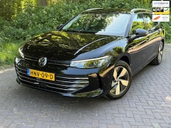 Volkswagen Passat Variant - 1.5 eTSI Elegance Business 1 Eig.b.j. 2-2024 13000 km Alcantara, Led verl., Electr achterk