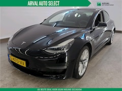 Tesla Model 3 - Long Range AWD 75 kWh 351pk | 19" Velgen | Zwart interieur | Accu SOH 88% | Solid Black