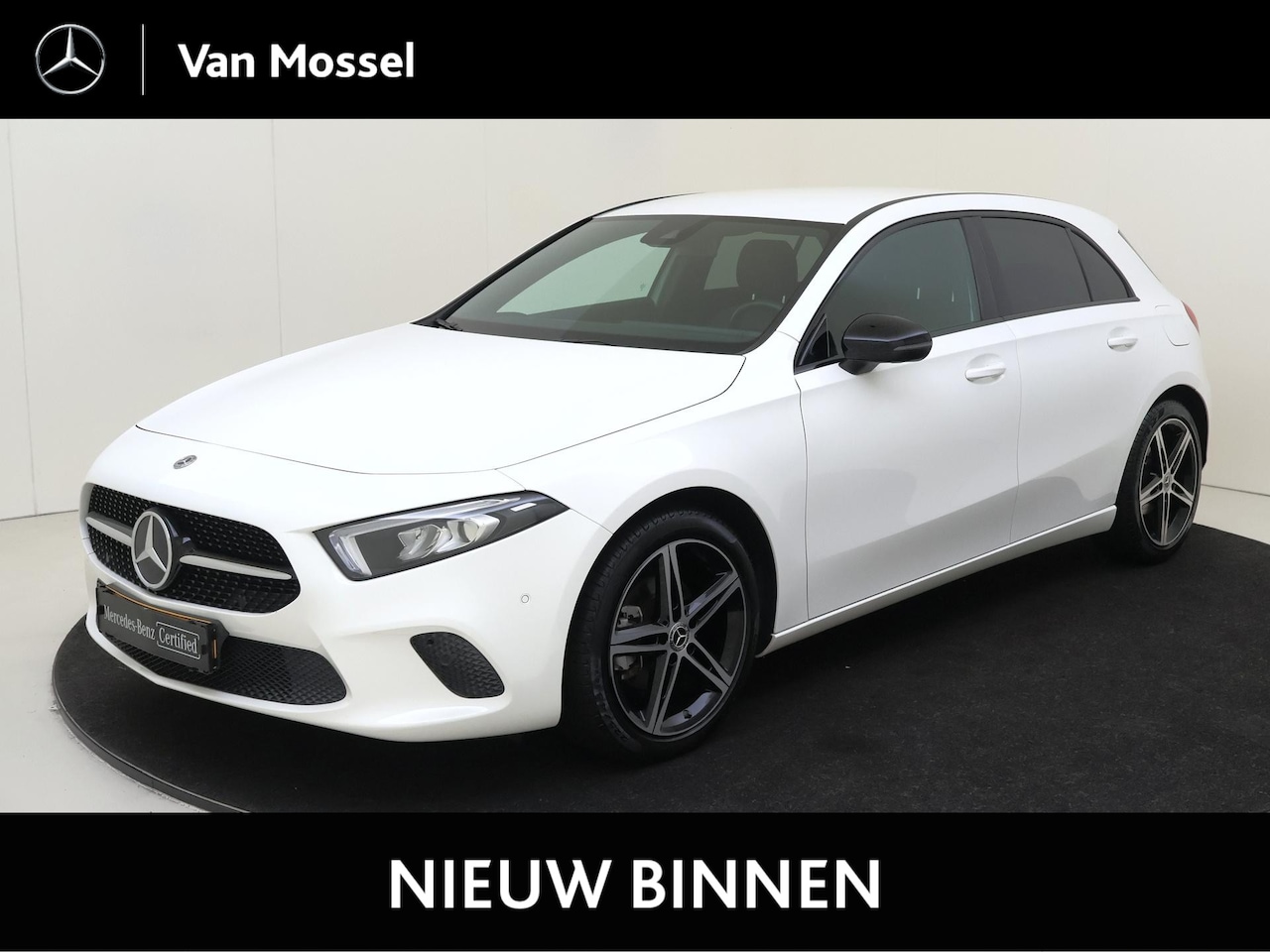 Mercedes-Benz A-klasse - 180 / Luxury/ Night/ Sfeerverlichting - AutoWereld.nl
