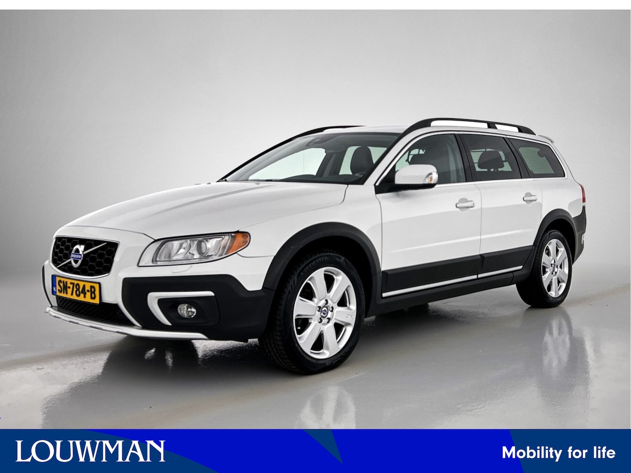 Volvo XC70 - 3.0 T6 4x4 Summum "standkachel * trekhaak * leer * navigatie" - AutoWereld.nl