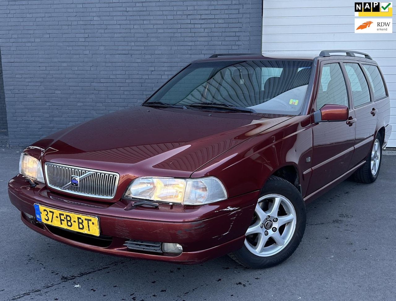 Volvo V70 - 2.4 Polar Bi-Fuel AIRCO/STOELVERWARMING/LMV/ORGNL - AutoWereld.nl