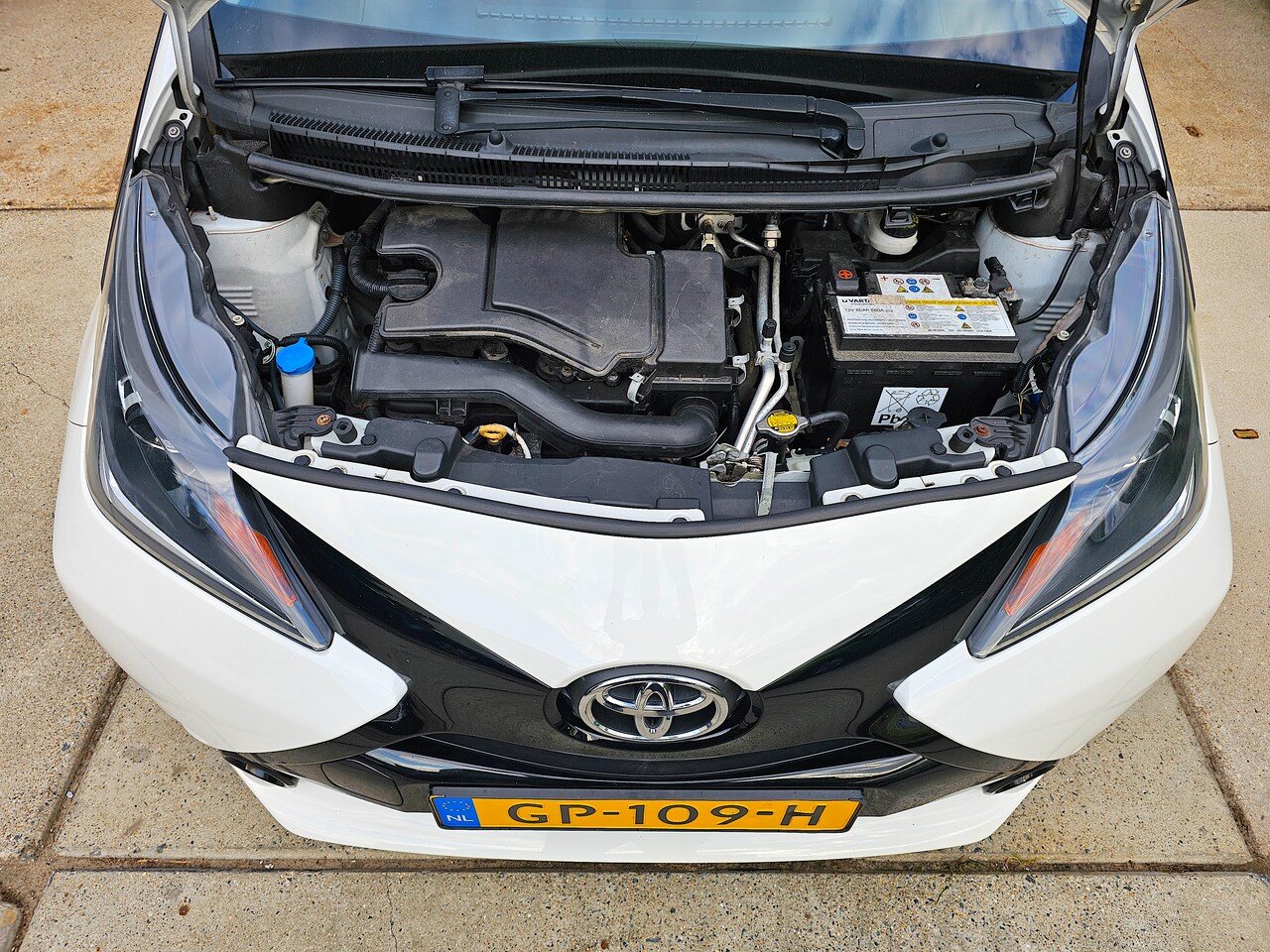 Toyota Aygo - 1.0 VVT-i x-play Airco! Camera!