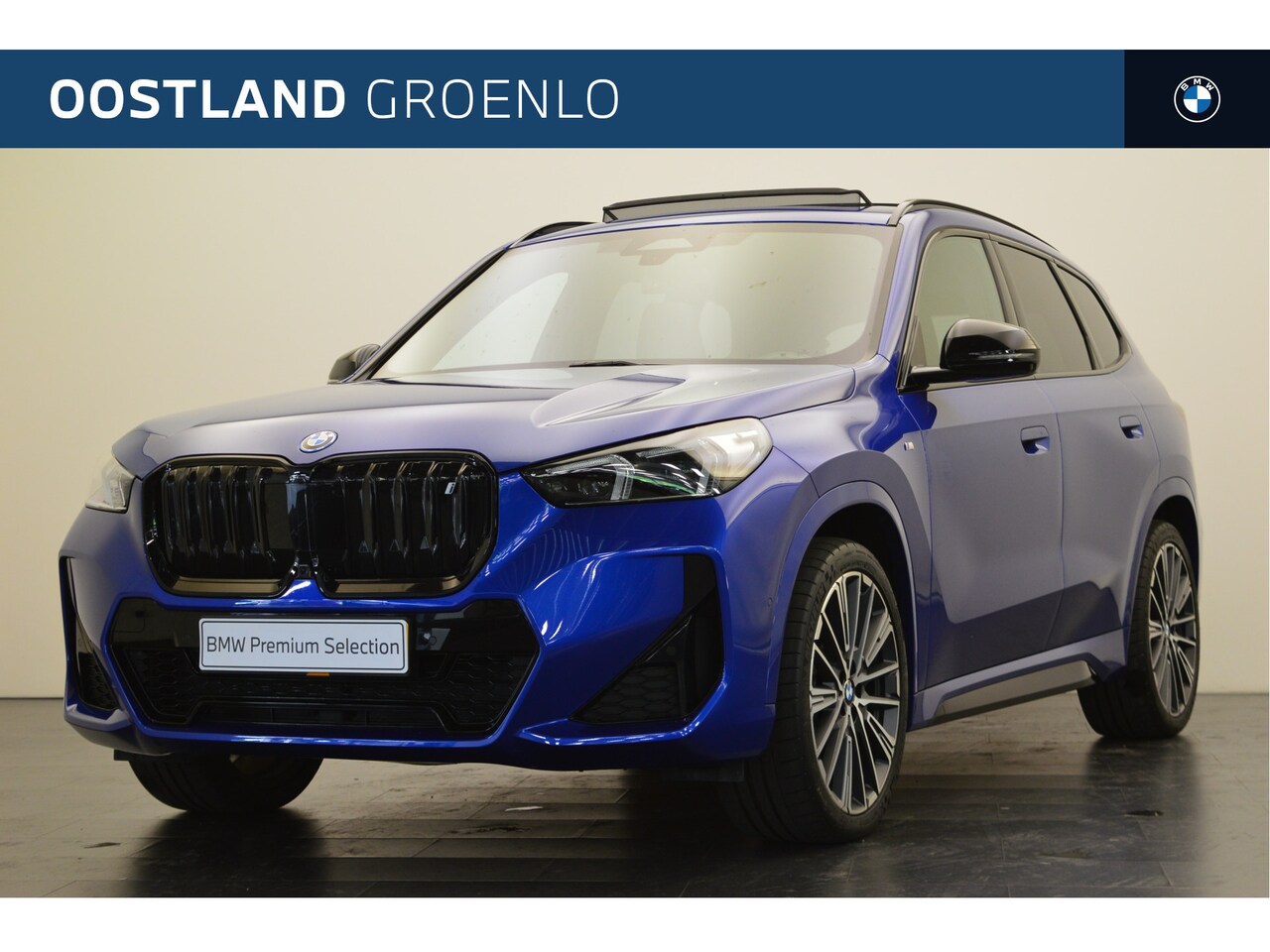 BMW iX1 - xDrive30 High Executive M Sport Automaat / Panoramadak / Trekhaak / M Adaptief onderstel / - AutoWereld.nl