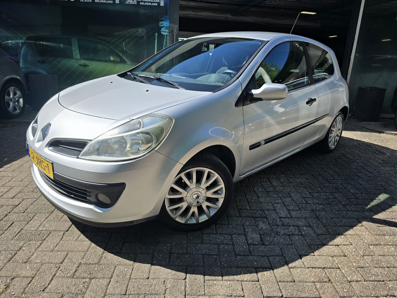 Renault Clio - 1.2-16V Collection | 1E EIGENAAR | 12MND GARANTIE |AIRCO | CRUISE | LMV | - AutoWereld.nl