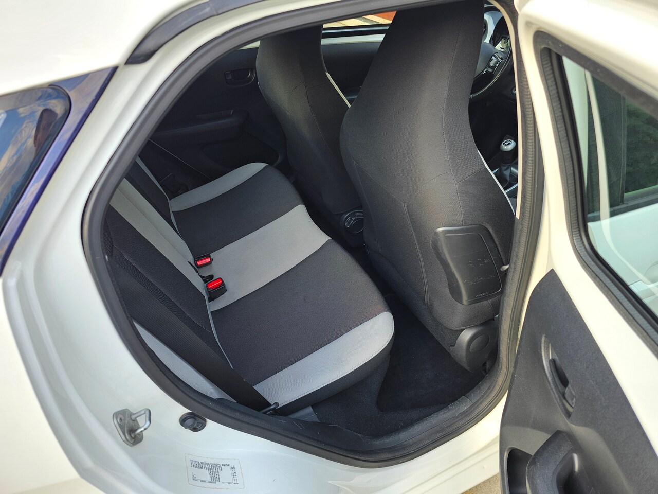 Toyota Aygo - 1.0 VVT-i x-play Airco! Camera!