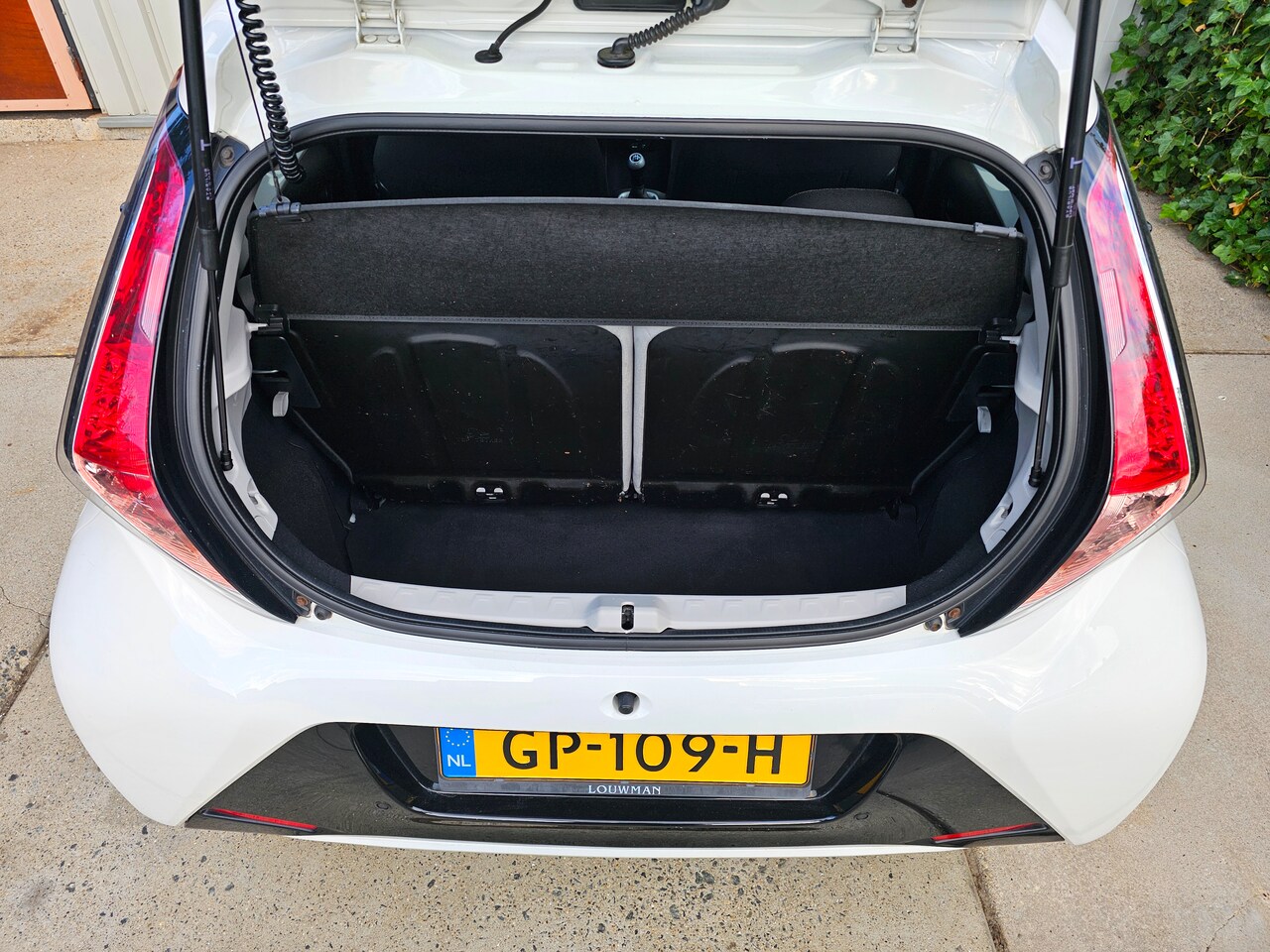 Toyota Aygo - 1.0 VVT-i x-play Airco! Camera!