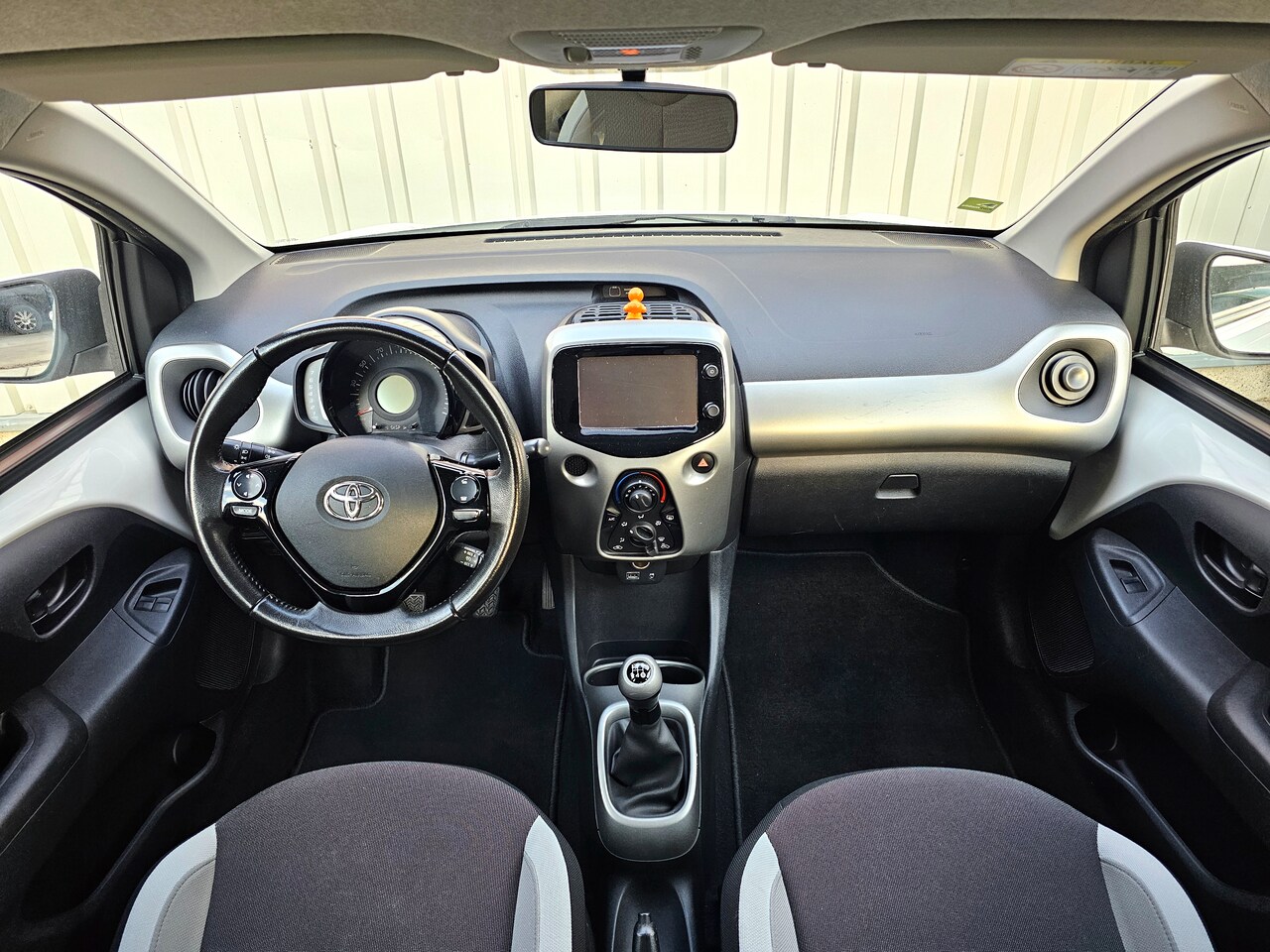 Toyota Aygo - 1.0 VVT-i x-play Airco! Camera!