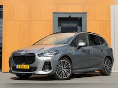 BMW 2-serie Active Tourer - 230e xDrive | Pano | H&K | Trekhaak