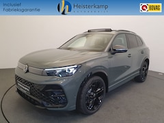 Volkswagen Tiguan - 1.5 eHybrid 272pk DSG/AUT R-Line Wegklapbare trekhaak, Panoramadak, Leder, Harman Kardon