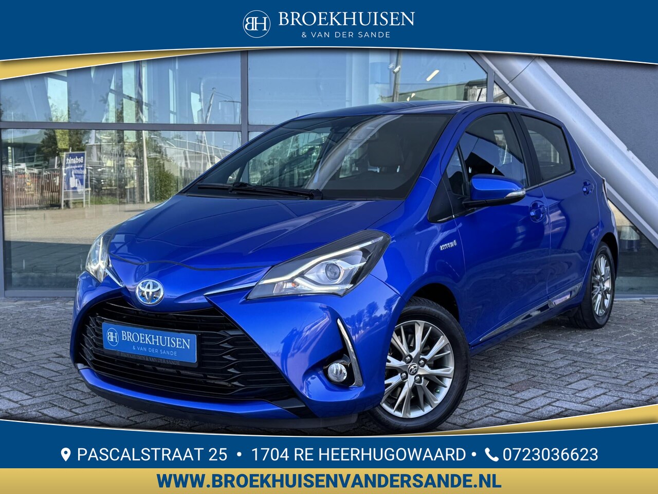 Toyota Yaris - 1.5 Hybrid Executive Automaat / Camera / Cruise Control / Navigatie - AutoWereld.nl