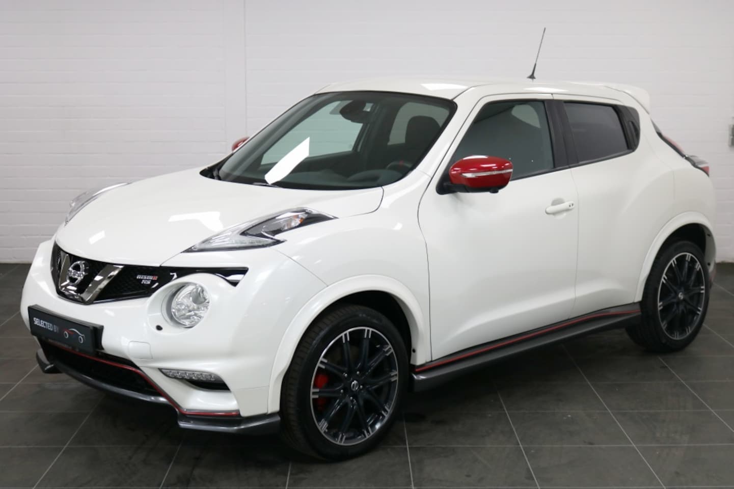 Nissan Juke - 1.6 DIG-T Nismo RS 1.6 DIG-T Nismo RS - AutoWereld.nl