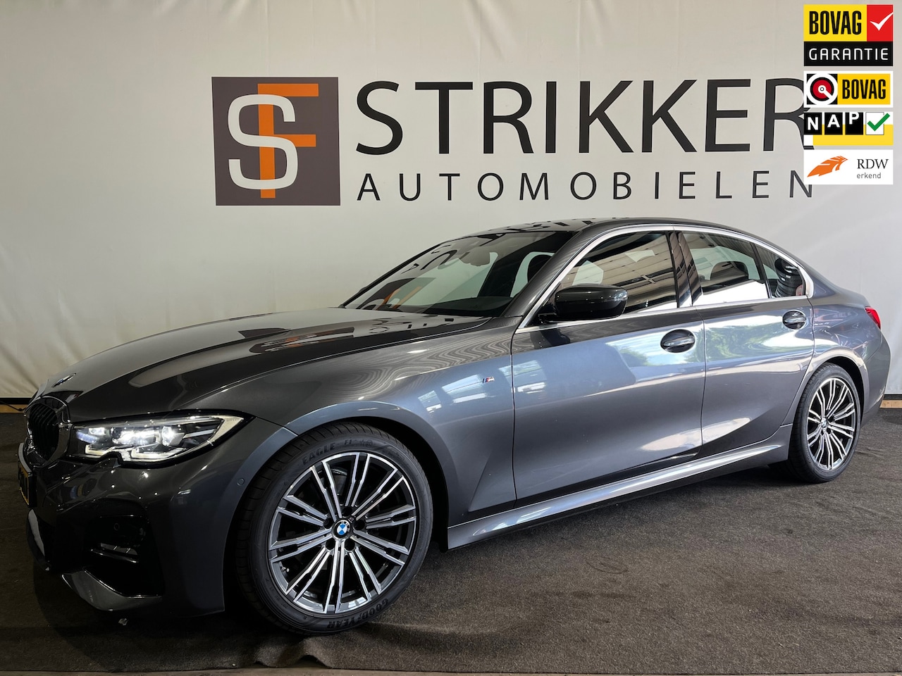 BMW 3-serie - 320i High Executive Edition 320i High Executive Edition - AutoWereld.nl