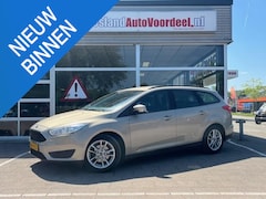 Ford Focus Wagon - 1.0 Trend Edition /Airco/Cruise/Trekhaak/Navi/PDC achter/2015