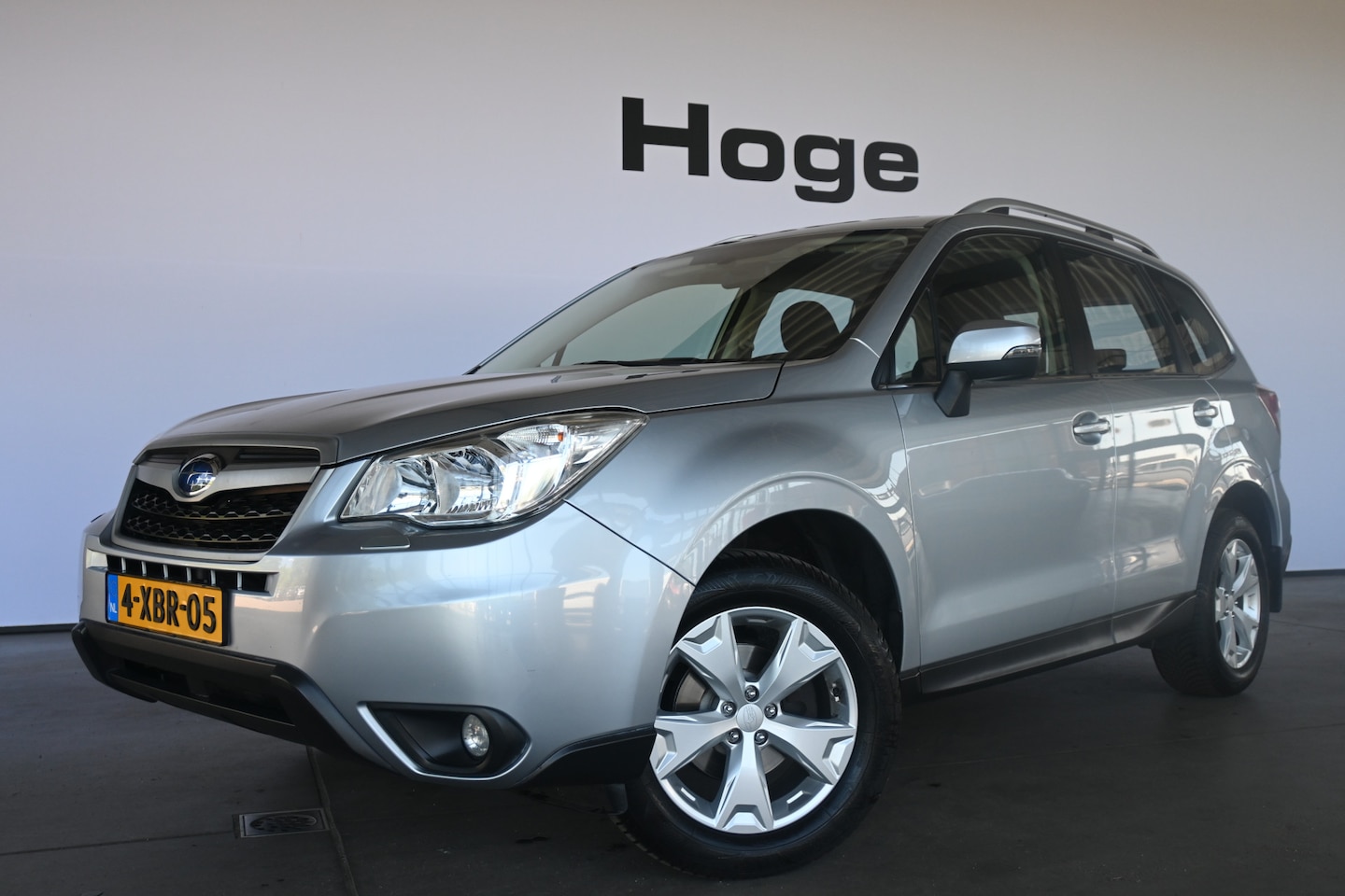 Subaru Forester - 2.0 Luxury Automaat 4X4 Clima Cruise Control Camera Goed Onderhouden! Inruil Mogelijk! - AutoWereld.nl