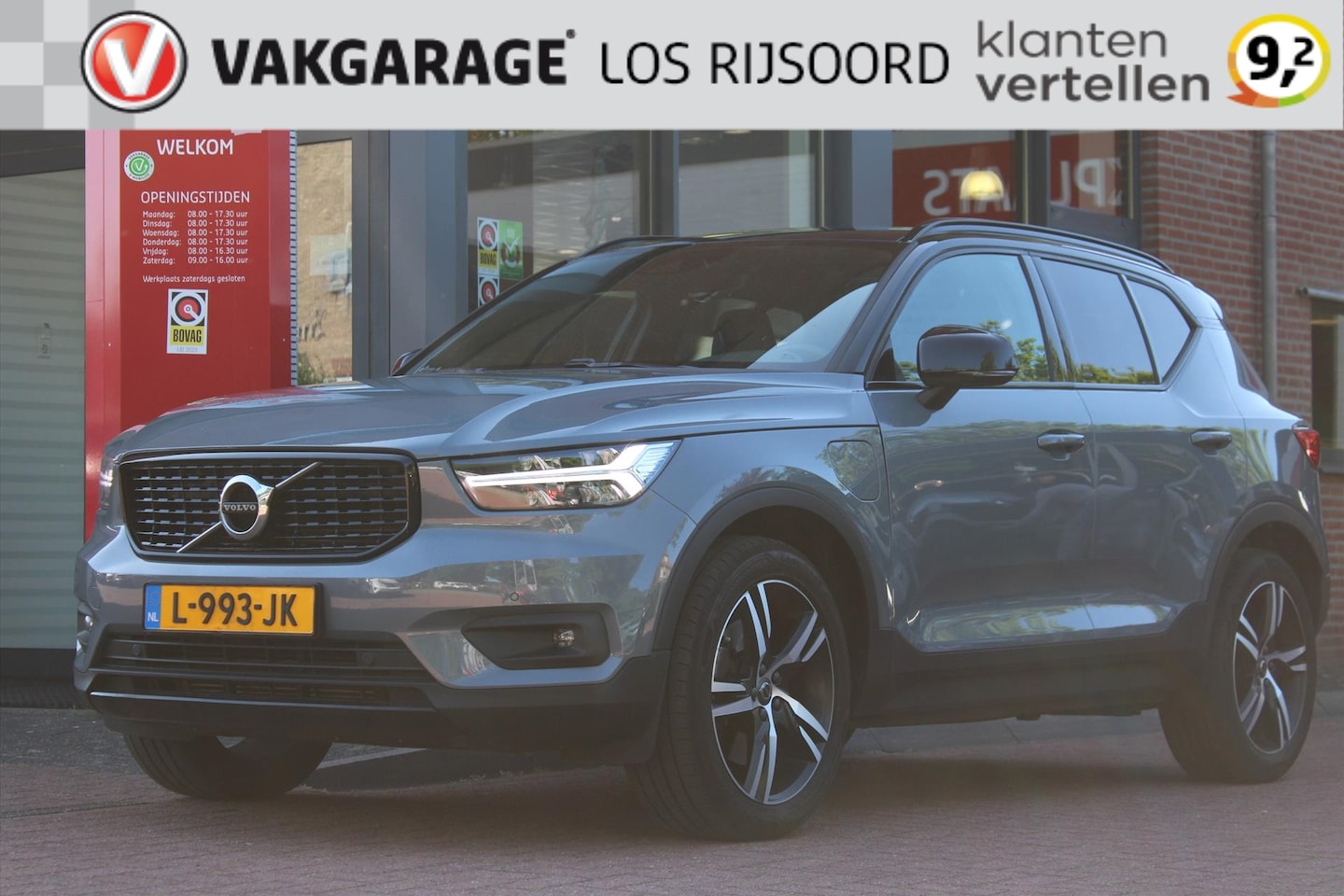 Volvo XC40 - T4 Twin Engine *R-Design* | Carplay | Camera | Cruise & Climate Control | Stoel & stuur ve - AutoWereld.nl