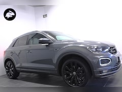 Volkswagen T-Roc - 1.5 TSI R-Line Full opt/Pano dak/Leder/Trekhaak/Virtual