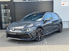 Volkswagen Golf - 1.5 eTSI 3x R-Line Panodak, Harman Kardon