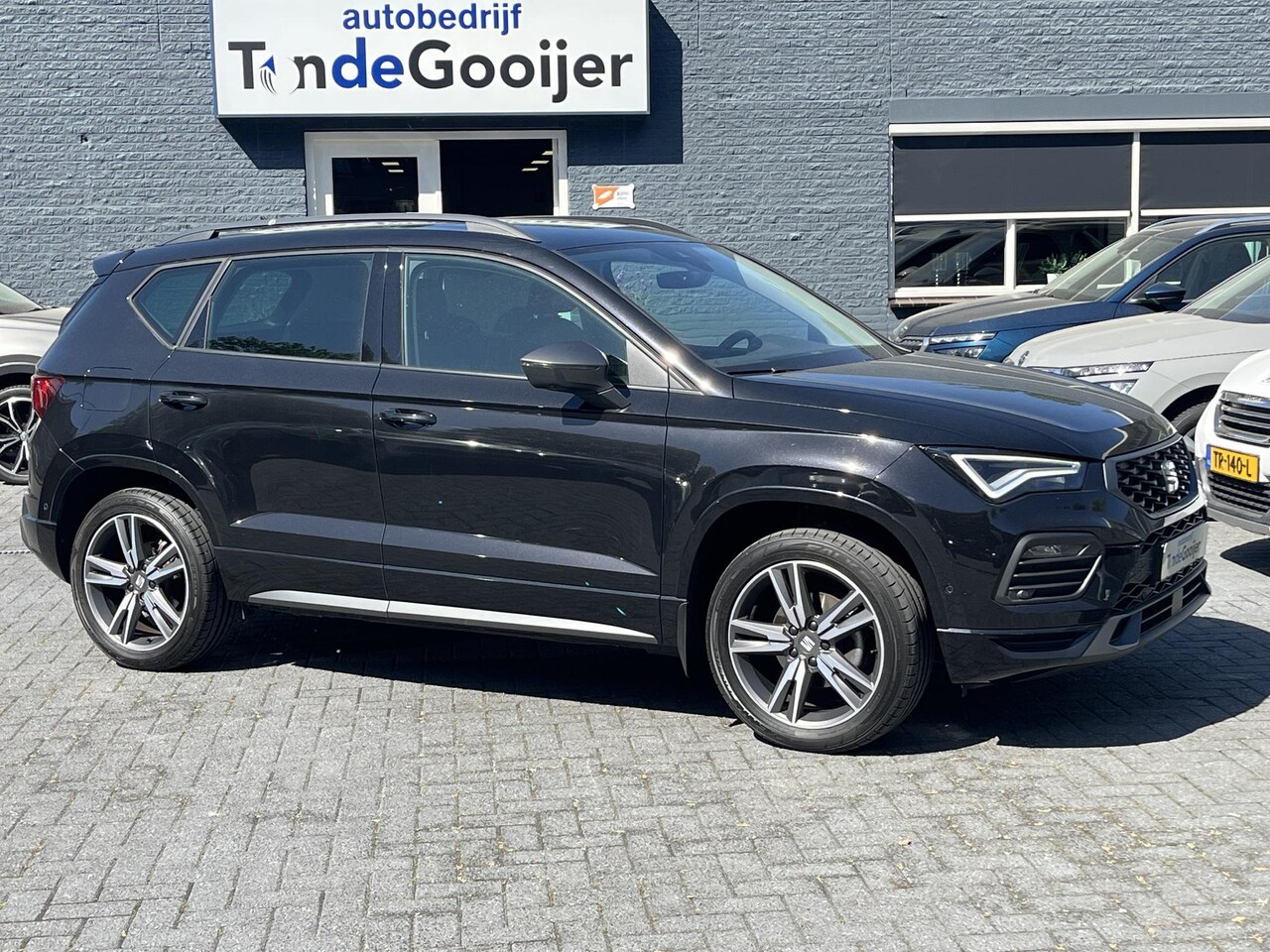Seat Ateca - 1.5 TSi DSG FR Business Intense - AutoWereld.nl