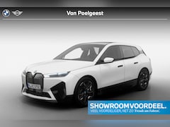 BMW iX - xDrive40 | Sportpakket | Glazen Panoramadak Sky Lounge | Driving Assistant Professional |
