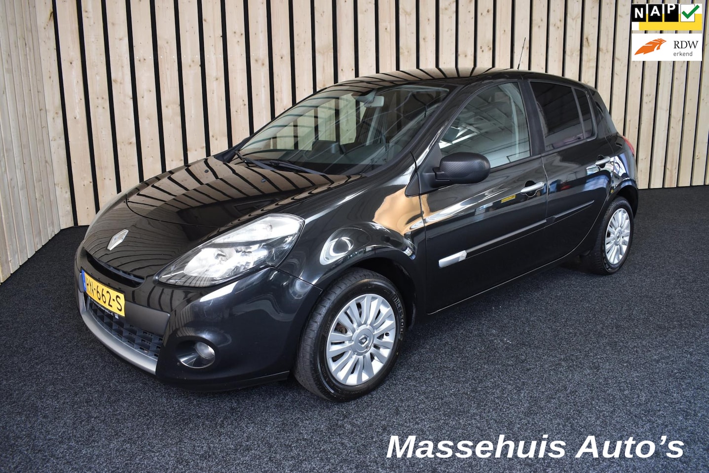 Renault Clio - 1.2 Collection 5-drs Navi Clima 15" all-season Zuinig Nwe APK - AutoWereld.nl