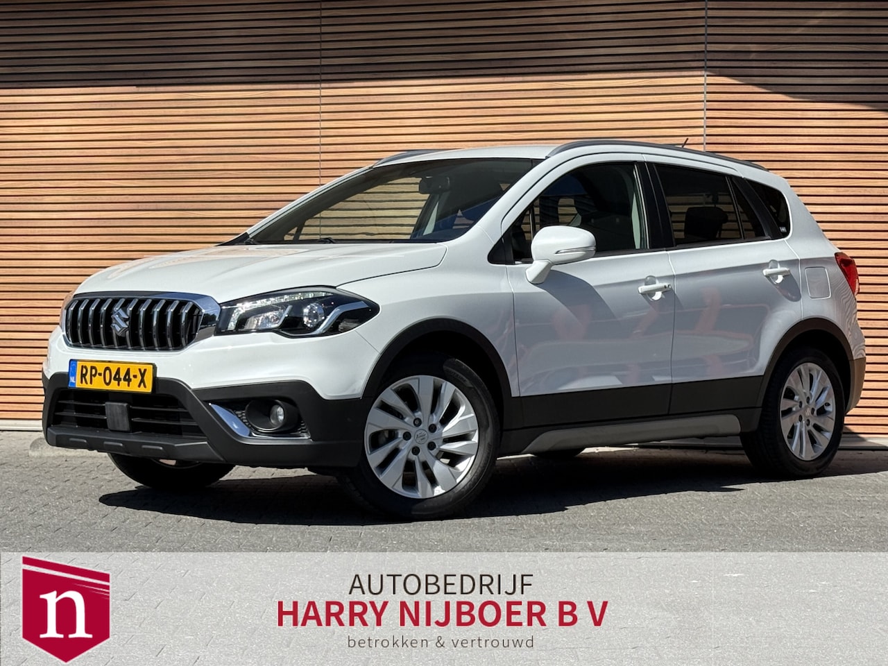 Suzuki S-Cross - 1.0 Boosterjet Exclusive Navi / Clima / Trekhaak / Lm Velgen / Dealer Onderhouden! - AutoWereld.nl
