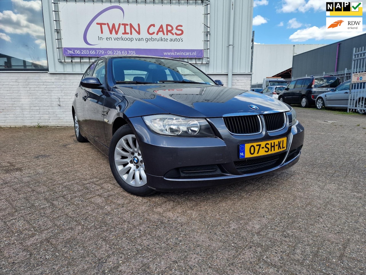 BMW 3-serie - 318i High Executive Airco - AutoWereld.nl