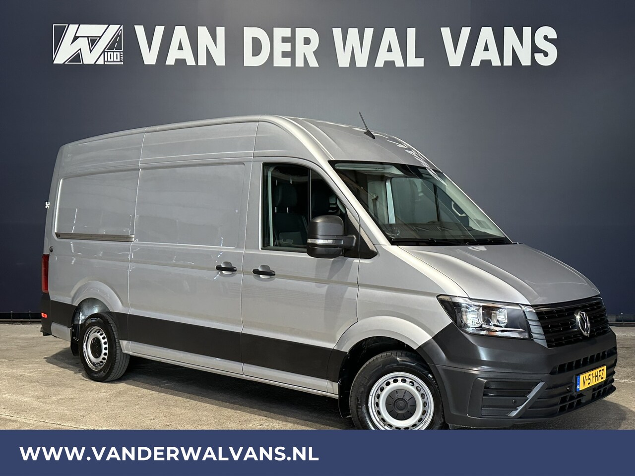 Volkswagen Crafter - 2.0 TDI 141pk L3H3 L2H2 Euro6 Airco | Camera | Apple Carplay | Cruisecontrol Android Auto, - AutoWereld.nl
