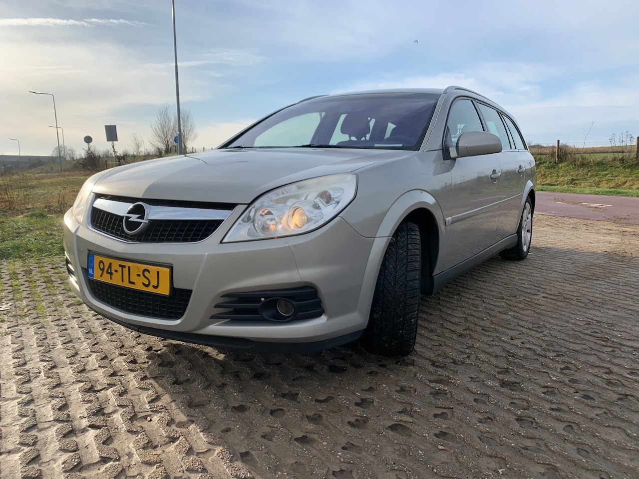 Opel Vectra Wagon - 2.2-16V Business - AutoWereld.nl